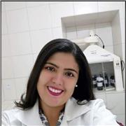 Sou uma pessoa espontânea e que gosta de ensinar. 
Leciono para ensino fundamental, médio e graduação